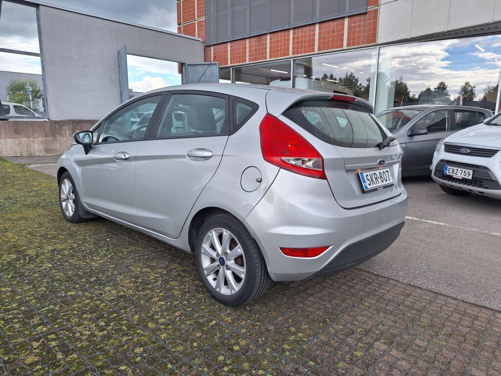 Ford Fiesta 2012 Harmaa