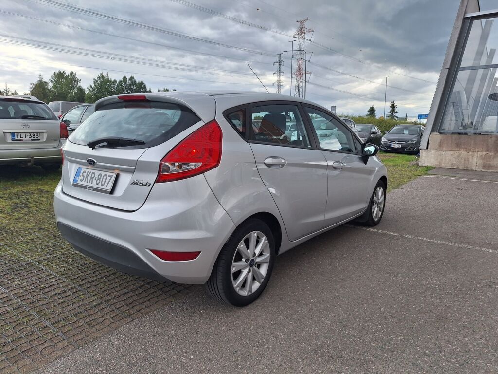Ford Fiesta 2012 Harmaa