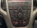 Opel Astra 2013 Musta