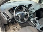 Ford Focus 2012 Harmaa