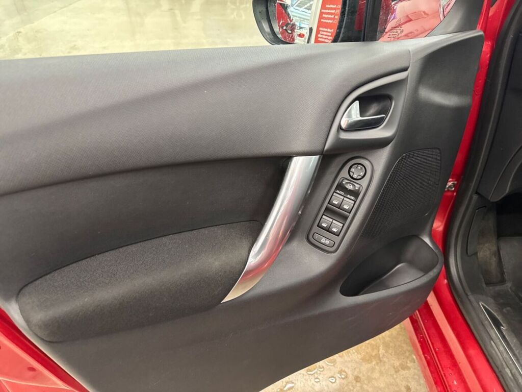 Citroen C3 2013 Punainen