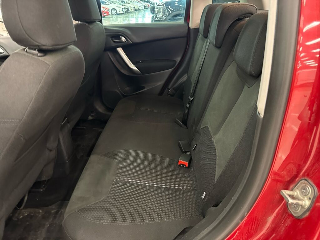 Citroen C3 2013 Punainen