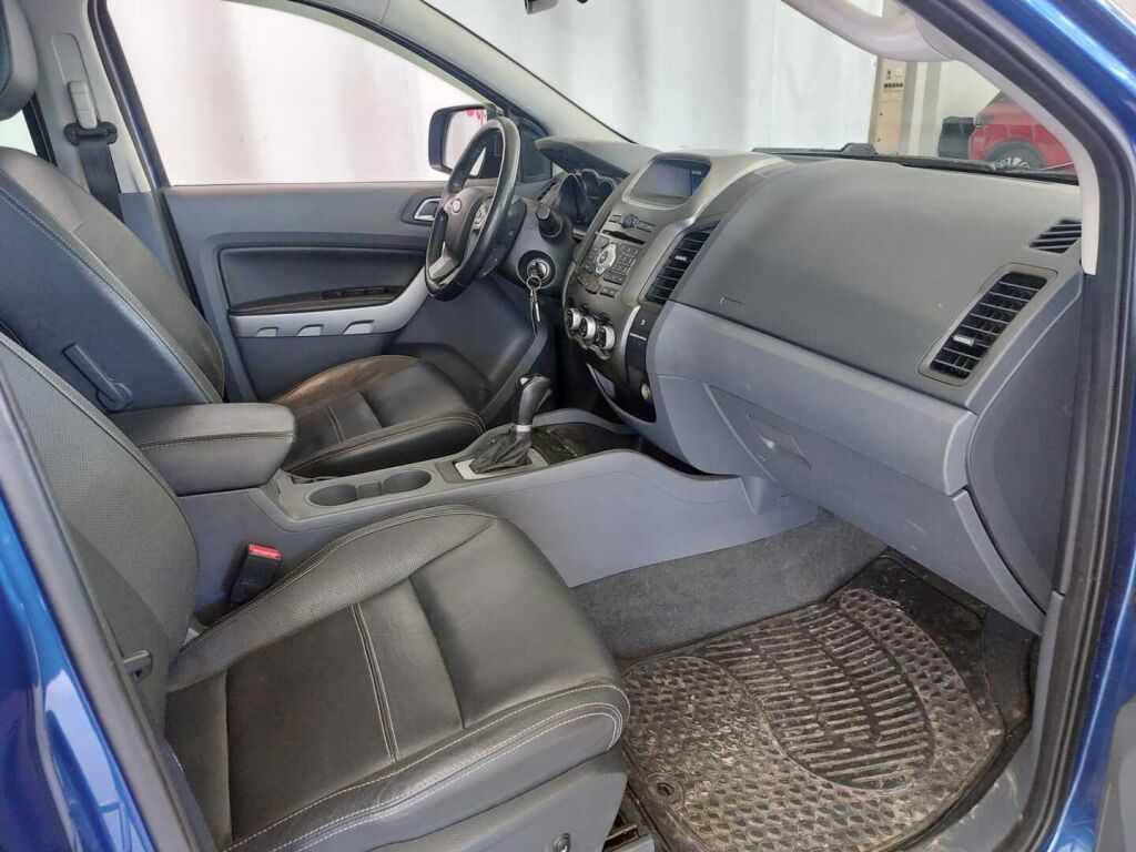 Ford Ranger 2013 Sininen