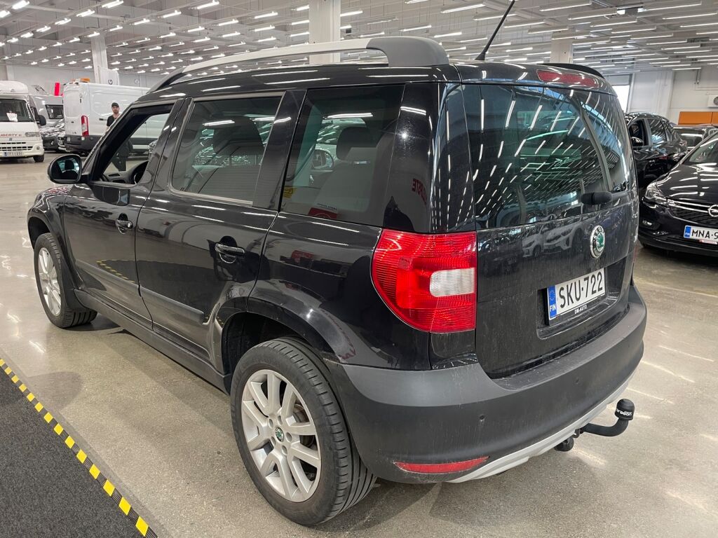 Skoda Yeti 2013 Musta