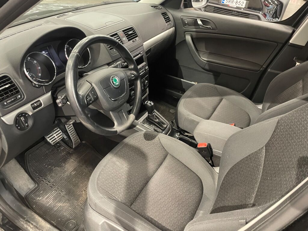 Skoda Yeti 2013 Musta