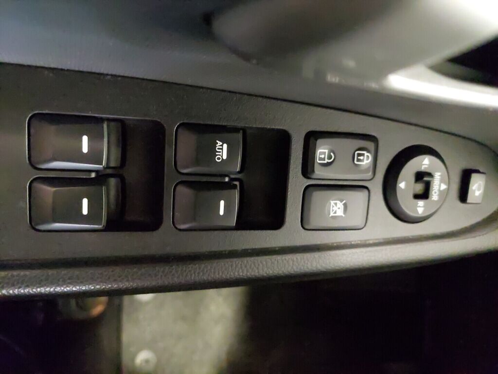 Kia Sportage 2012 Musta