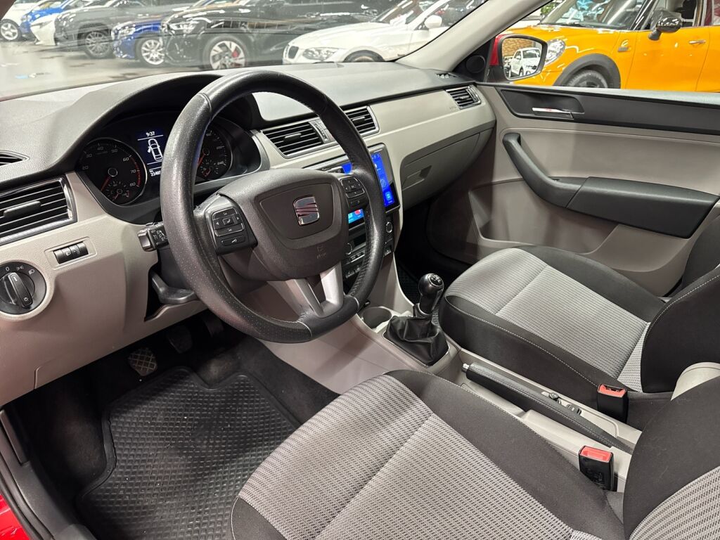 Seat Toledo 2013 Punainen