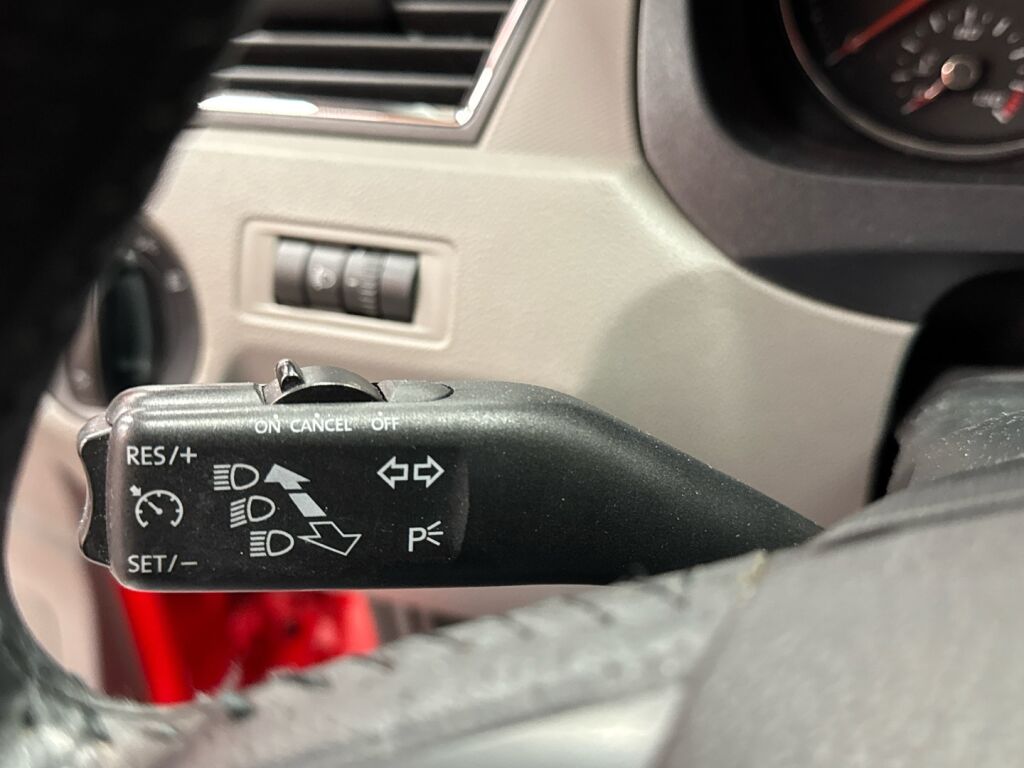 Seat Toledo 2013 Punainen