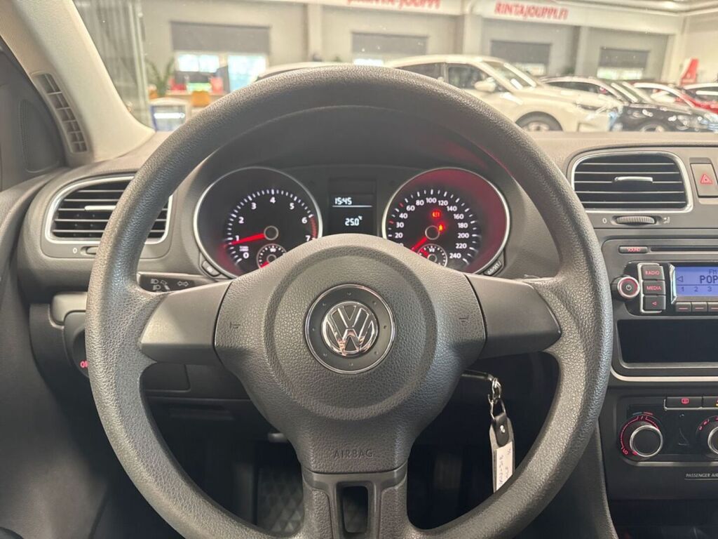 Volkswagen Golf 2011 Hopea