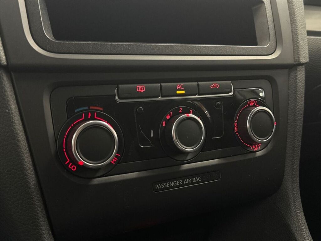 Volkswagen Golf 2011 Hopea