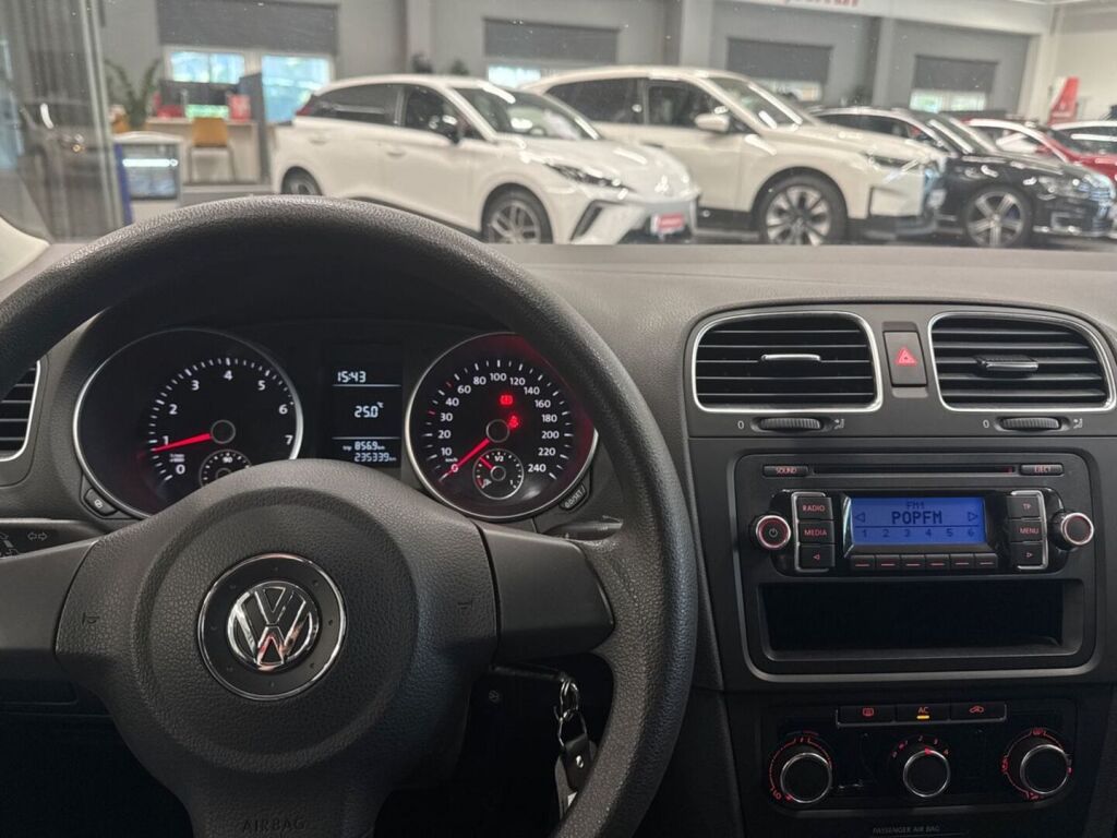 Volkswagen Golf 2011 Hopea