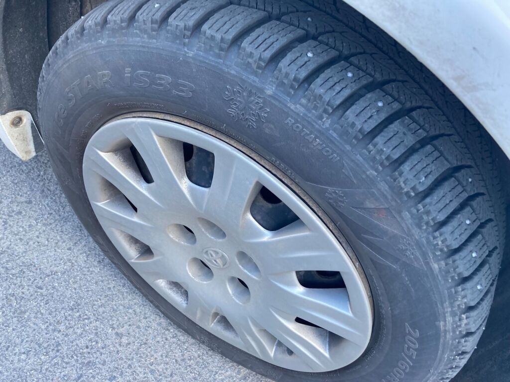 Toyota Avensis 2013 Valkoinen