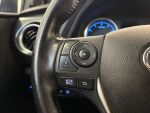 Toyota Auris 2013 Punainen