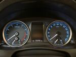 Toyota Auris 2013 Punainen