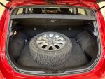 Toyota Auris 2013 Punainen