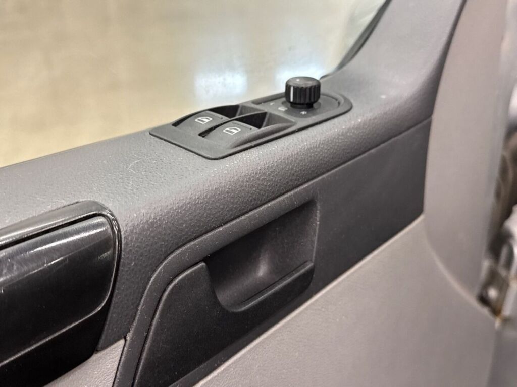 Volkswagen Transporter 2013 Hopea