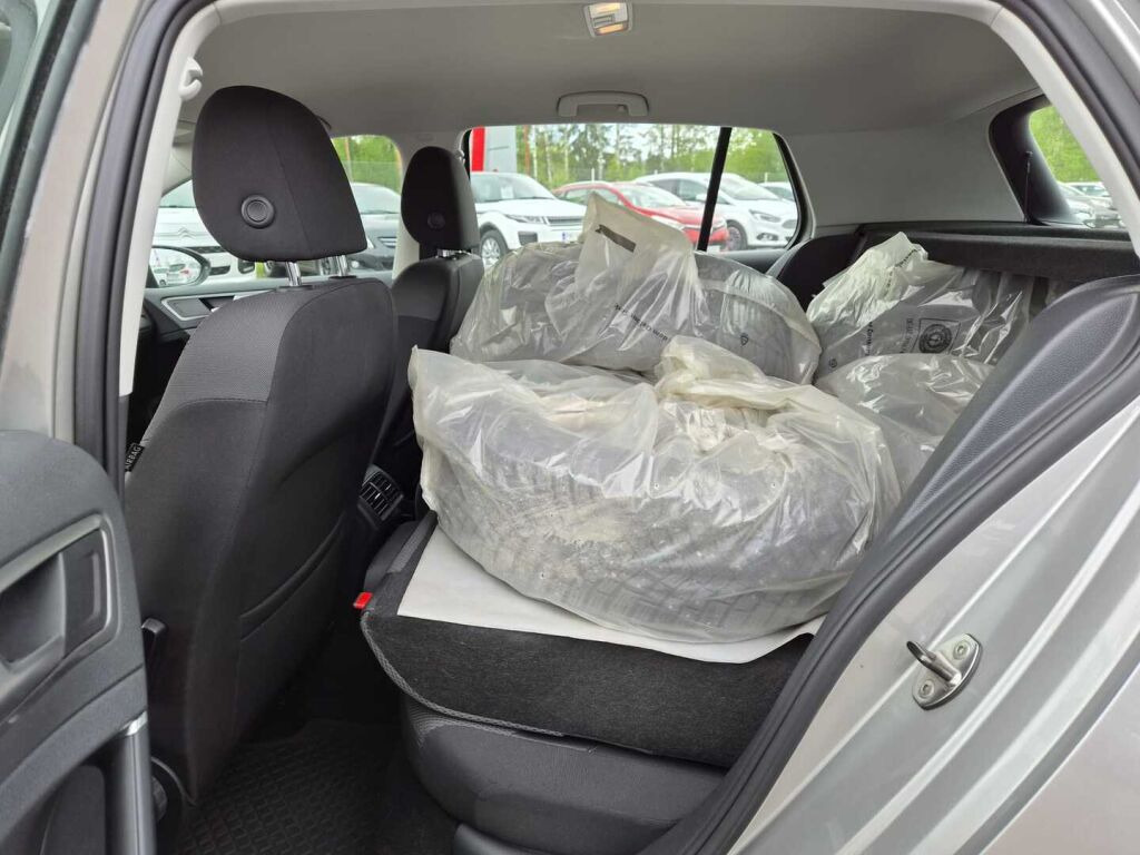Volkswagen Golf 2013 Harmaa