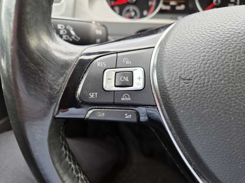 Volkswagen Golf 2013 Harmaa