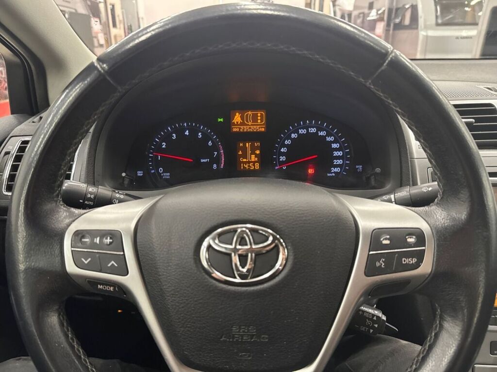 Toyota Avensis 2013 Sininen