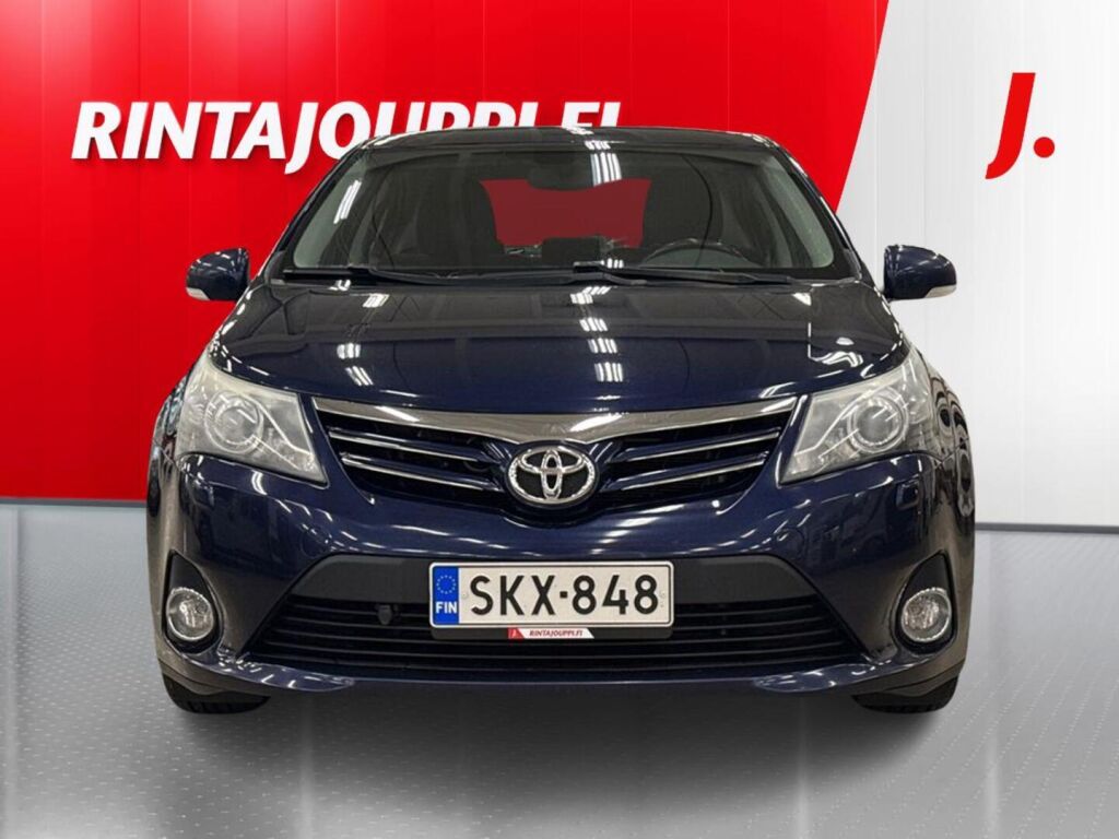 Toyota Avensis 2013 Sininen