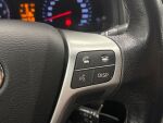 Toyota Avensis 2013 Sininen