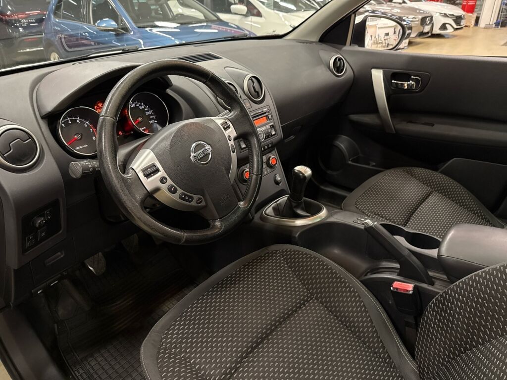 Nissan Qashqai+2 2009 Valkoinen