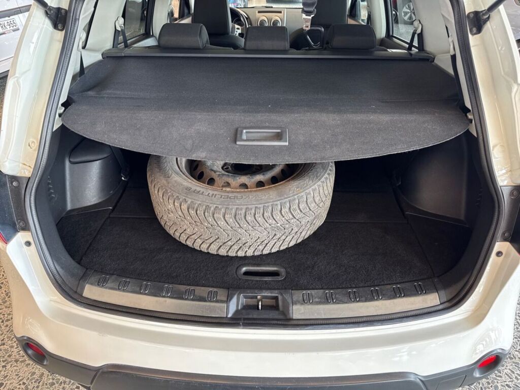 Nissan Qashqai+2 2009 Valkoinen