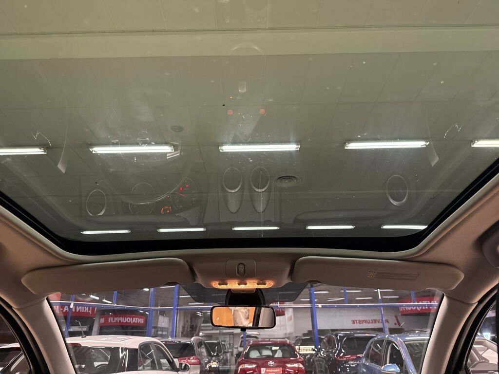 Nissan Qashqai+2 2009 Valkoinen