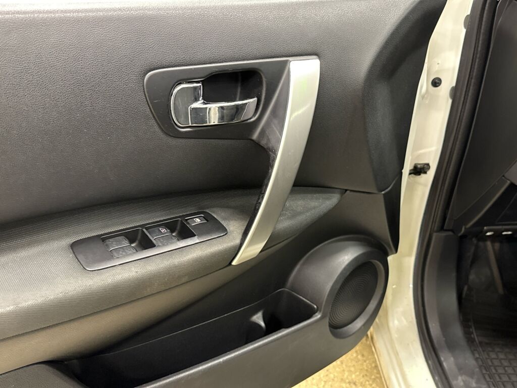 Nissan Qashqai+2 2009 Valkoinen