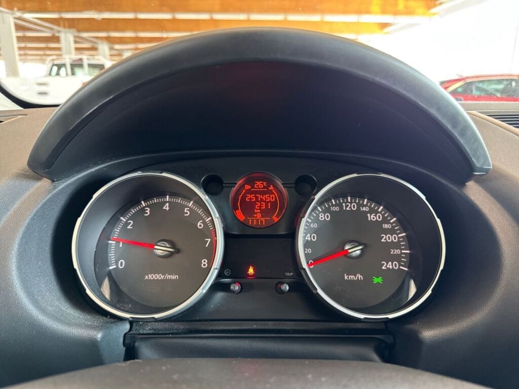 Nissan Qashqai+2 2009 Valkoinen