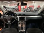 Volkswagen Passat 2012 Musta