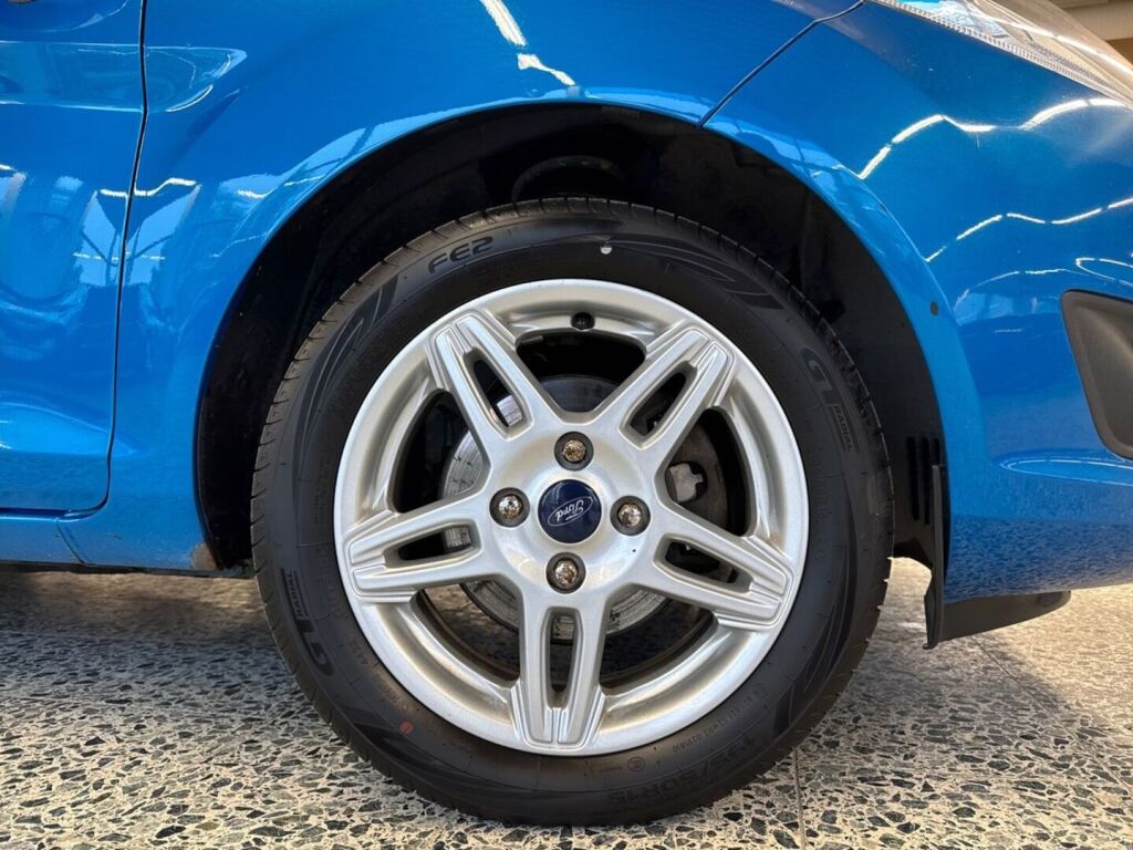 Ford Fiesta 2013 Sininen