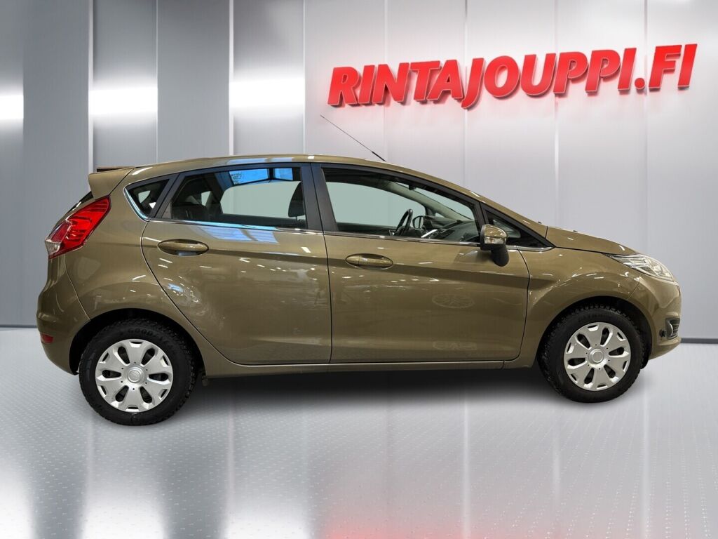 Ford Fiesta 2013 Ruskea (beige)