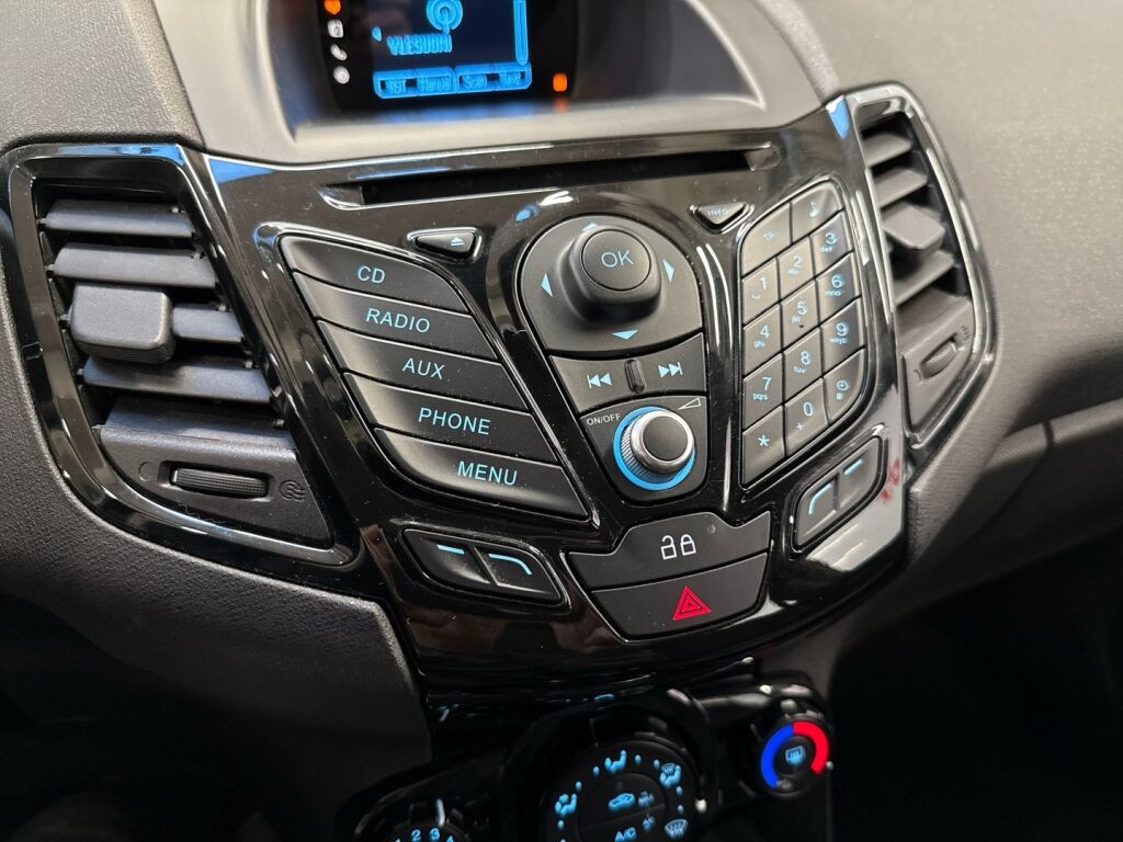 Ford Fiesta 2013 Ruskea (beige)