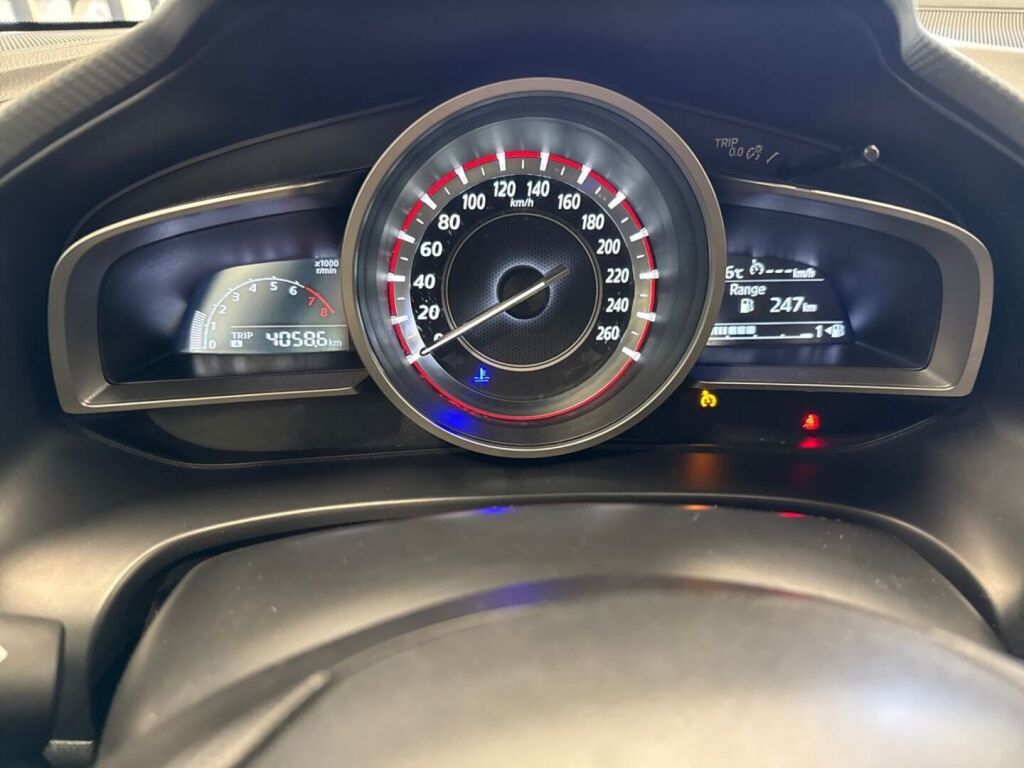Mazda Mazda3 2015 Musta