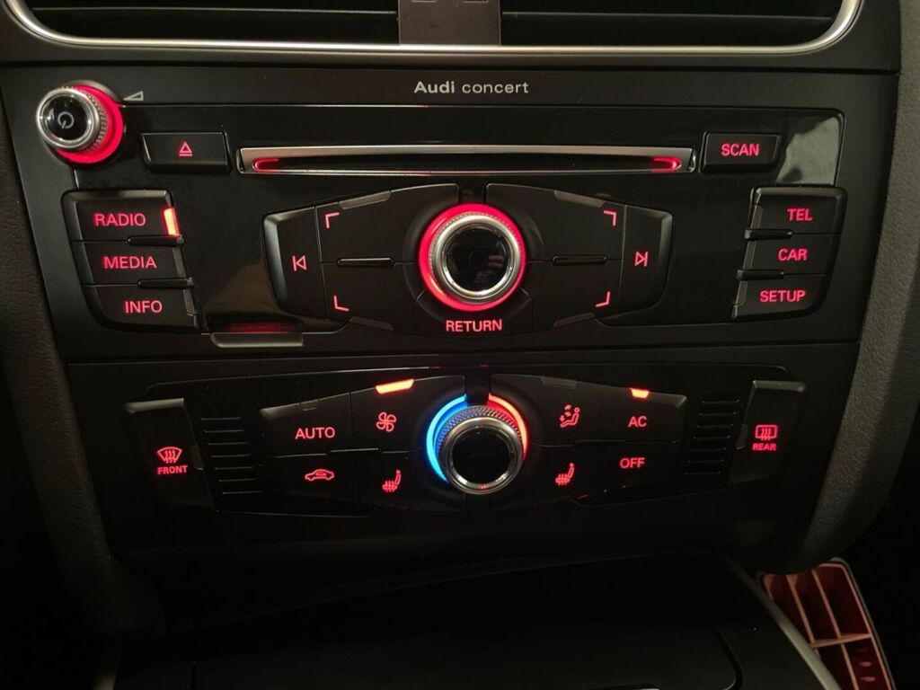 Audi A4 2012 Musta