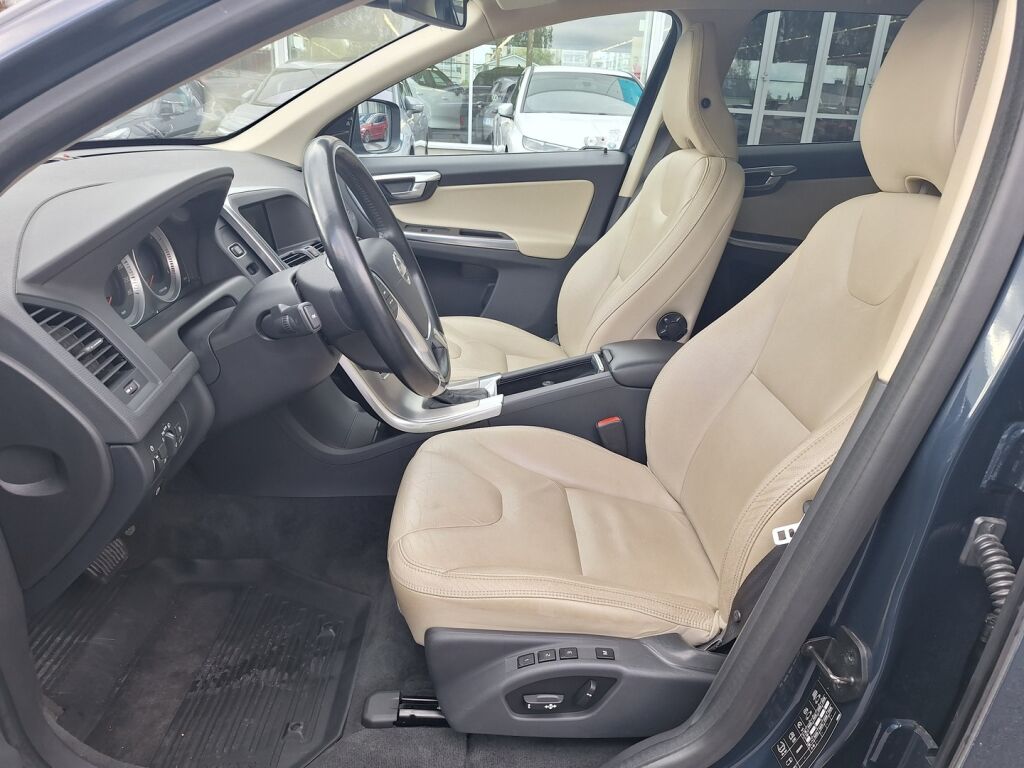 Volvo XC60 2013 Sininen