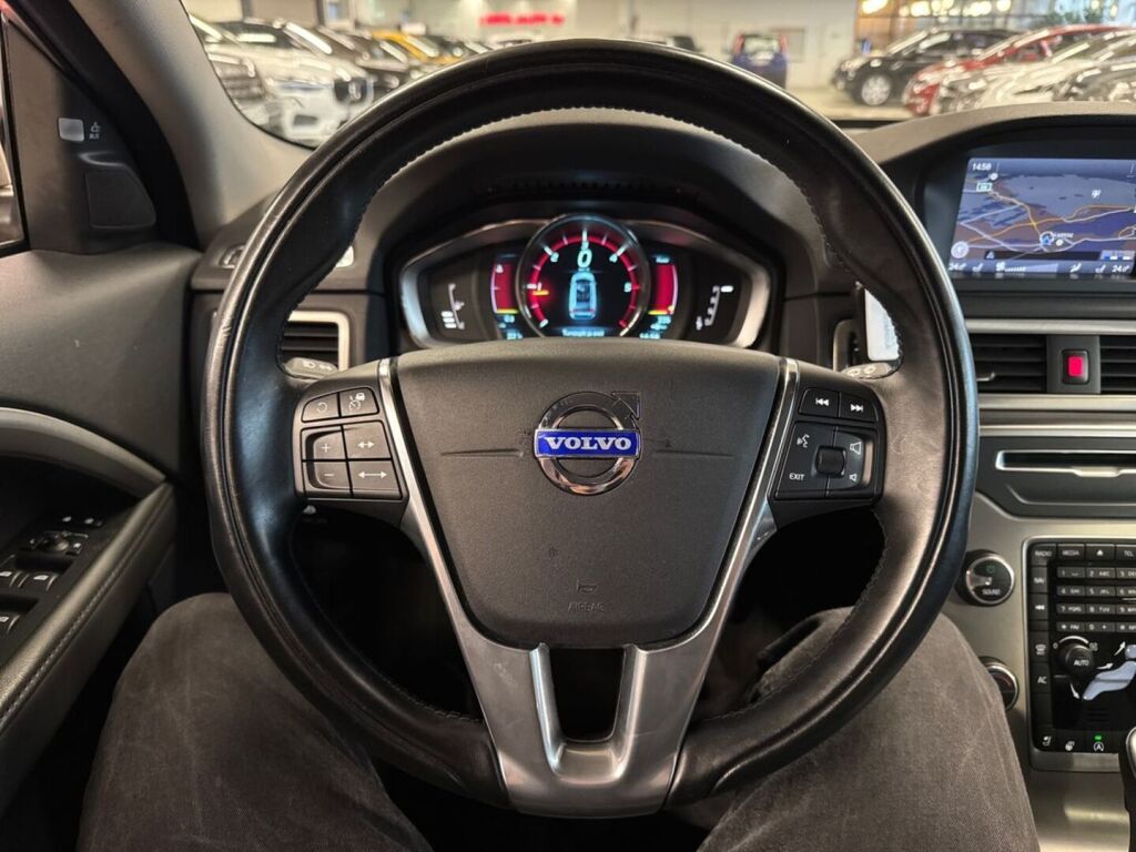 Volvo V70 2014 Ruskea (beige)