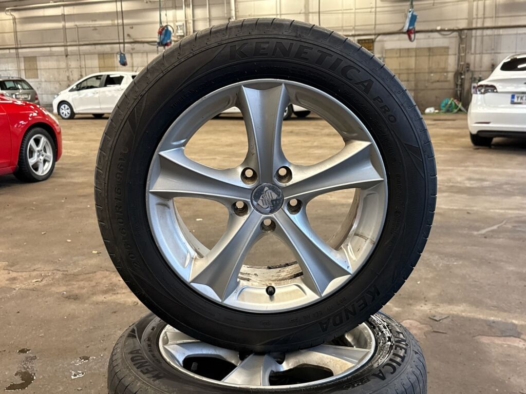 Volvo S60 2013 Punainen