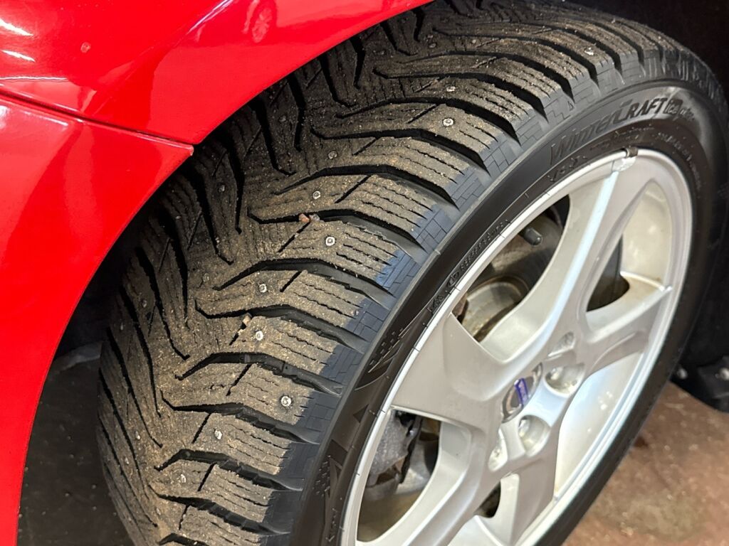 Volvo S60 2013 Punainen