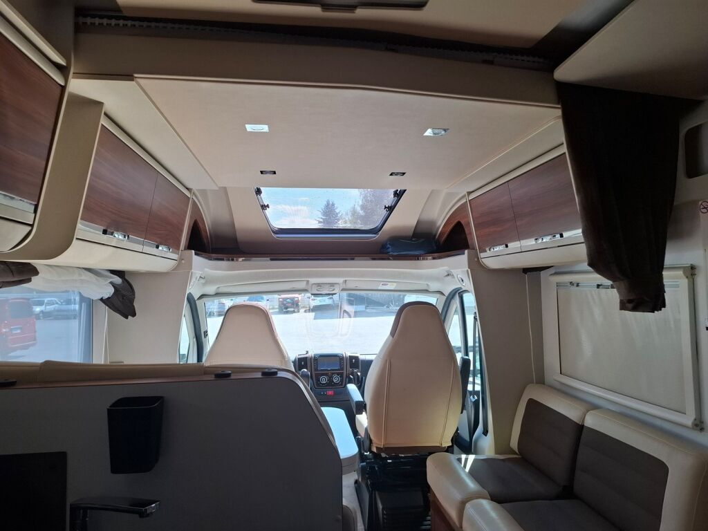 Adria Matrix 650 SF 50 Years Edition 2015 Harmaa