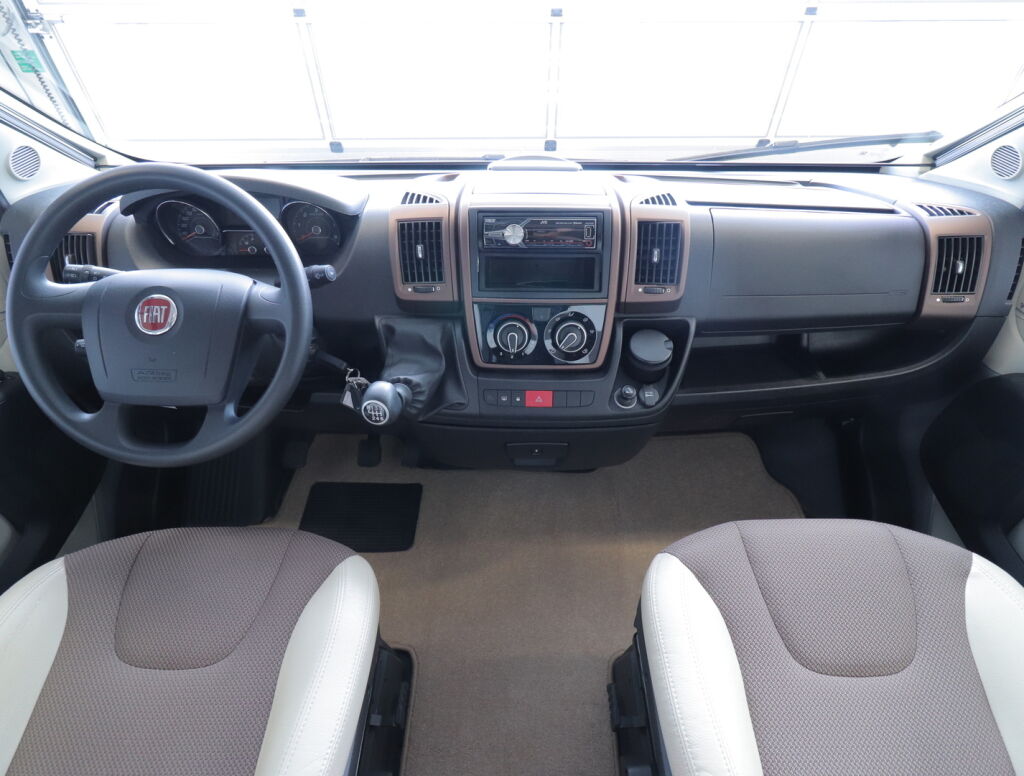 Adria Matrix 650 SF 50 Years Edition 2015 