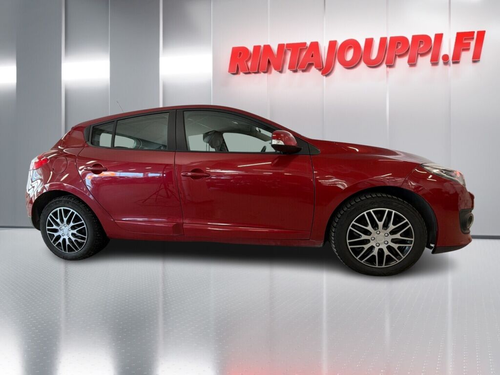 Renault Megane 2014 Punainen