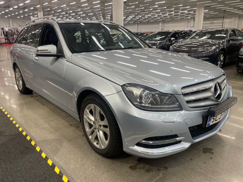 Mercedes-Benz C 2014 Harmaa
