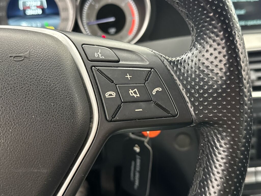 Mercedes-Benz C 2014 Harmaa