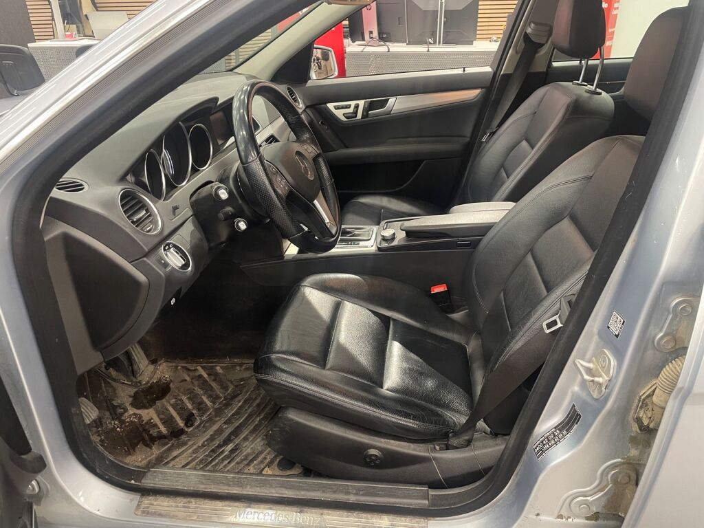 Mercedes-Benz C 2014 Harmaa