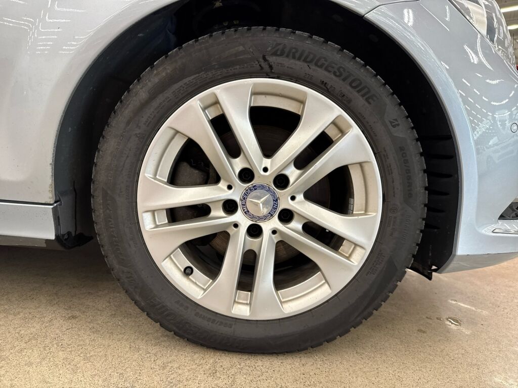Mercedes-Benz C 2014 Harmaa