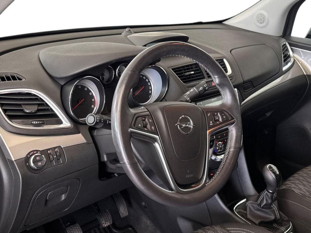 Opel Mokka 2015 Musta