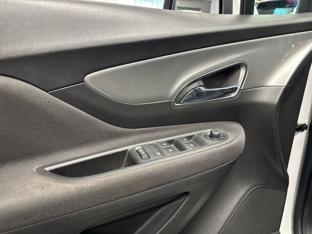 Opel Mokka 2014 Valkoinen