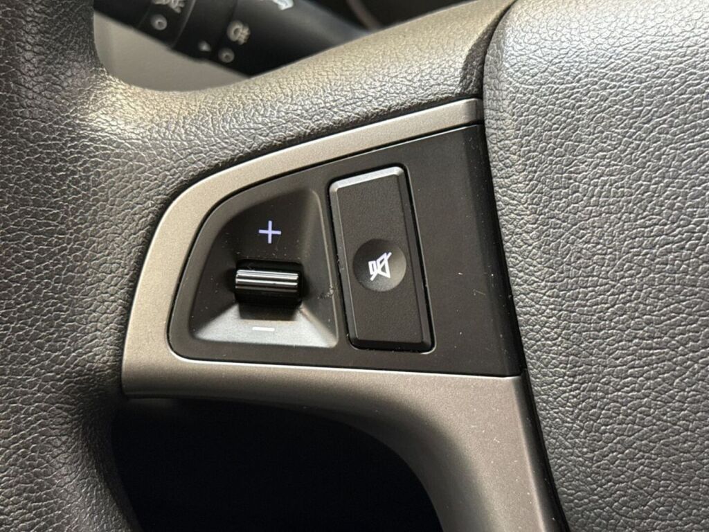 Hyundai i20 5d 2014 Ruskea (beige)